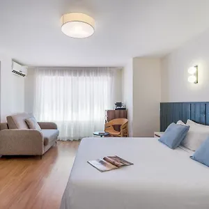 Pensión By Olala Homes